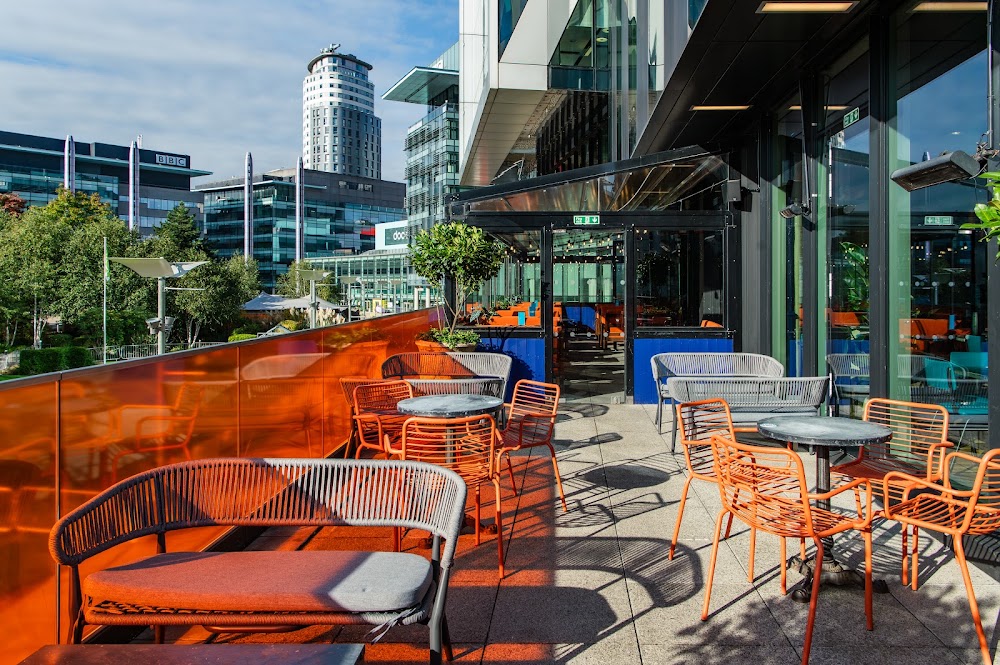 Nell's Pizza - Media City