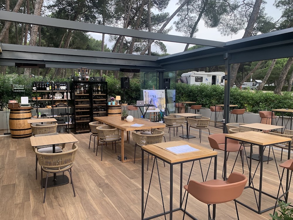 “Ala Šu” Coffee, Wine & Tapas bar