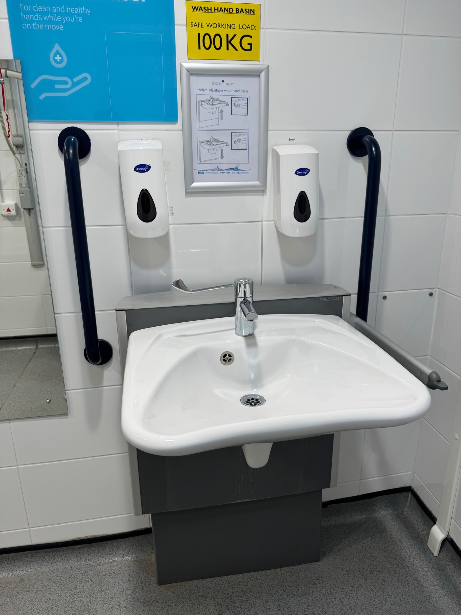 Highly adjustable sink