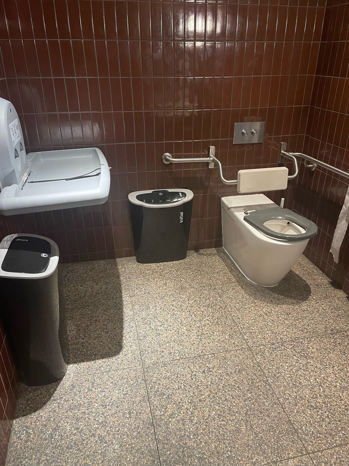 Left side transfer
Lots of space in toilet
Very good toilet - brand spanking new and well designed
Large entrance - push inwards door