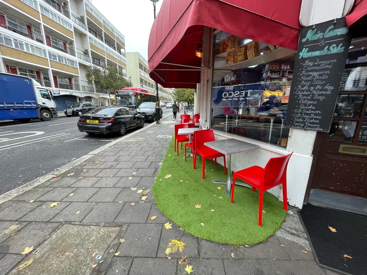Outdoor – Front or street space