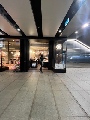 Open archway leading to service counter.