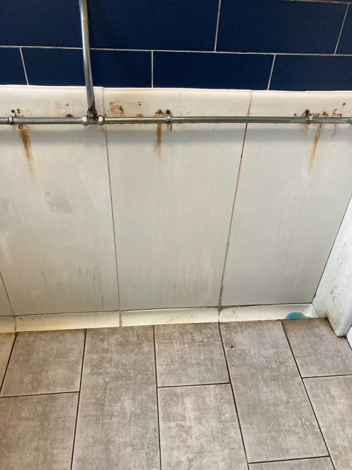 Urinal