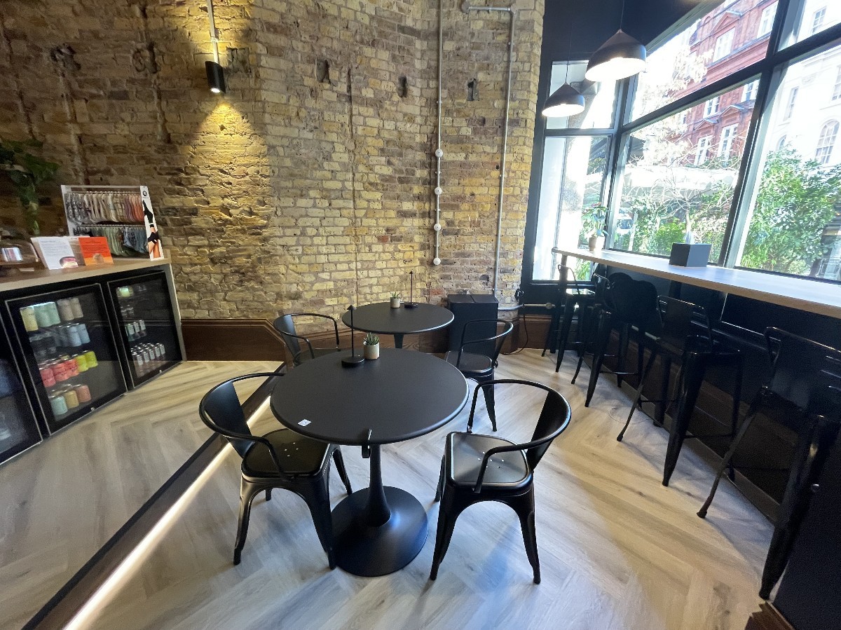 Indoor – Front space