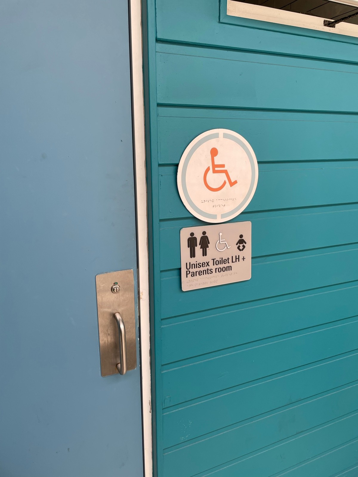 Unisex LH and parents room