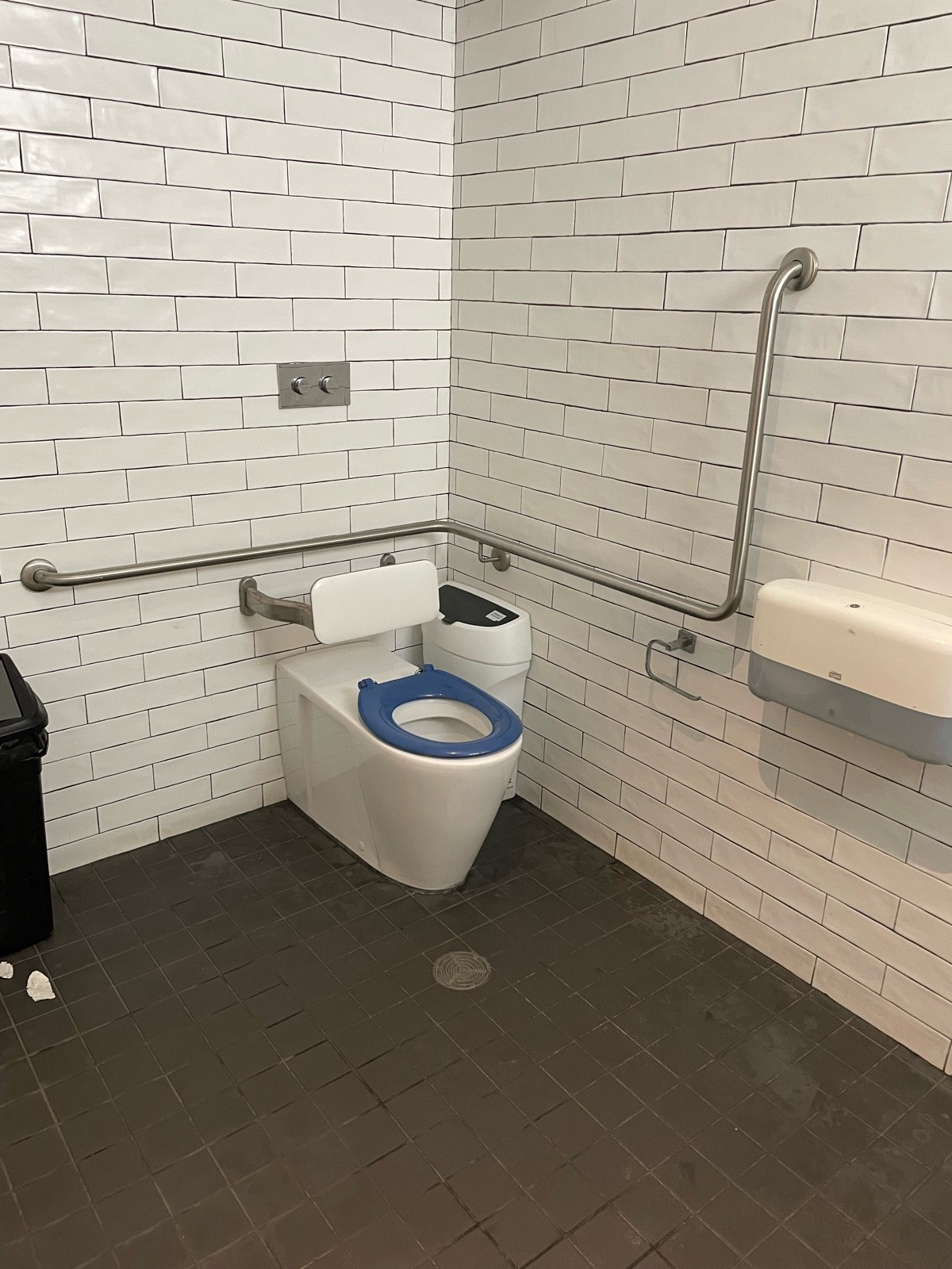 Toilet pan