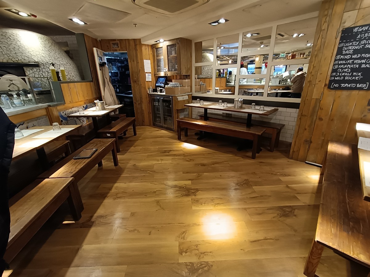Indoor - Side space