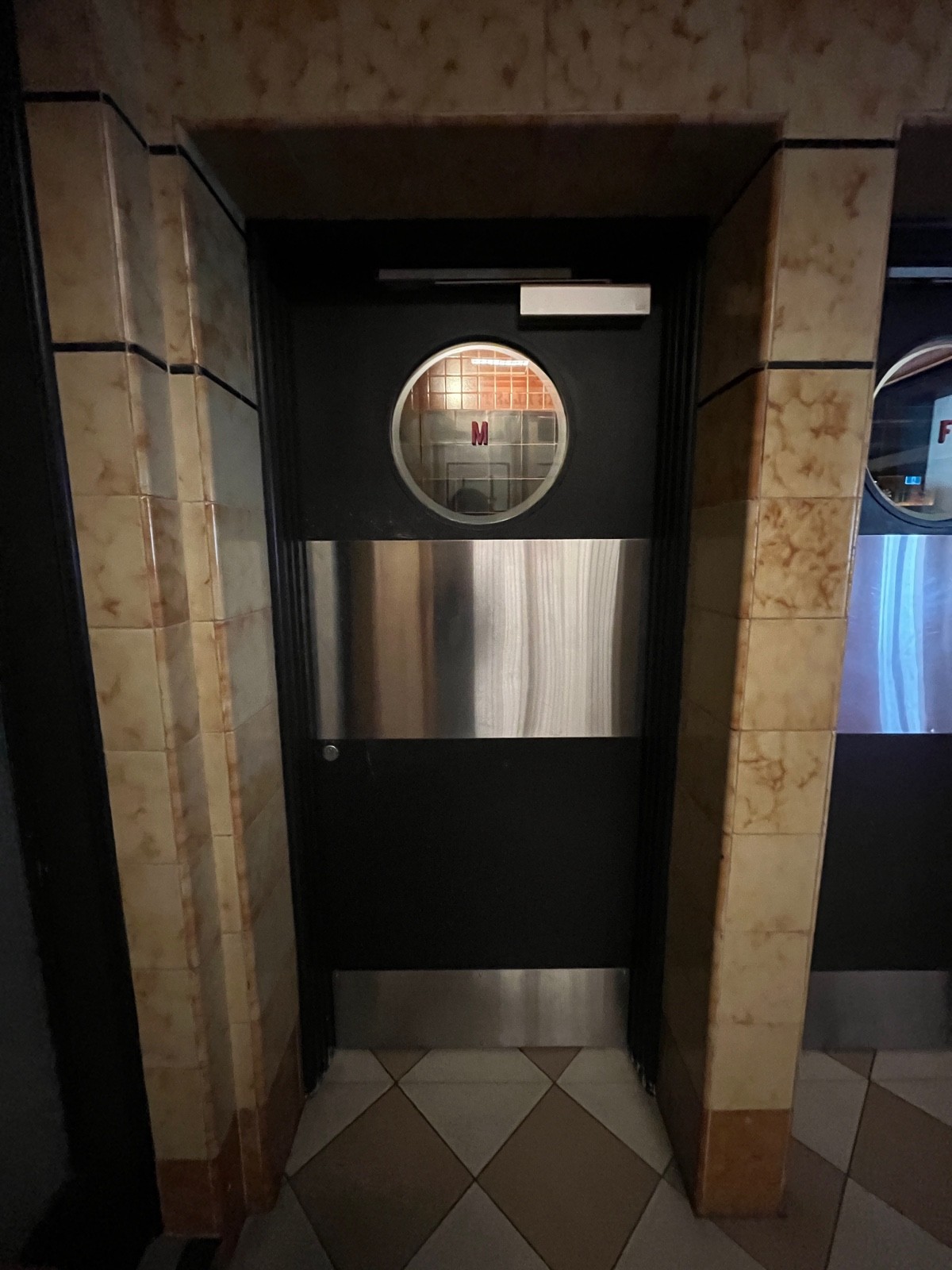 Non wheelchair-accessible bathroom