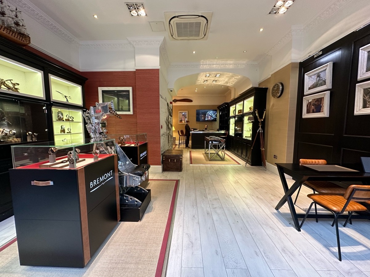Indoor – Front space