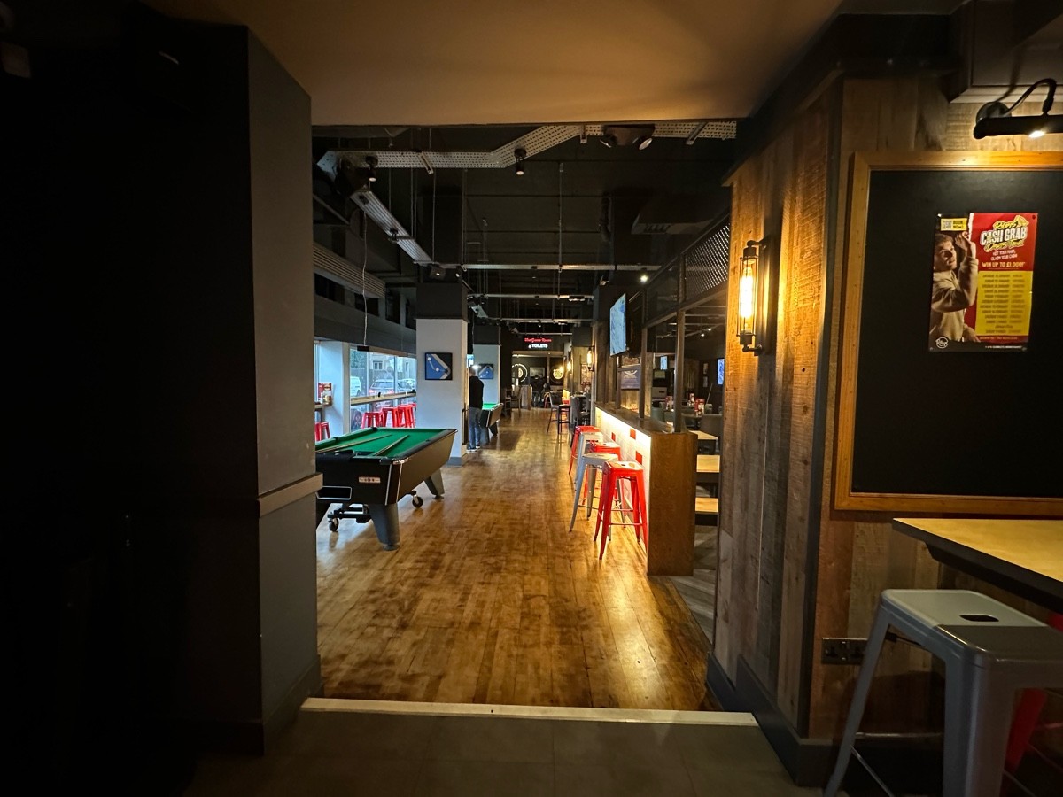 Indoor - Side space
