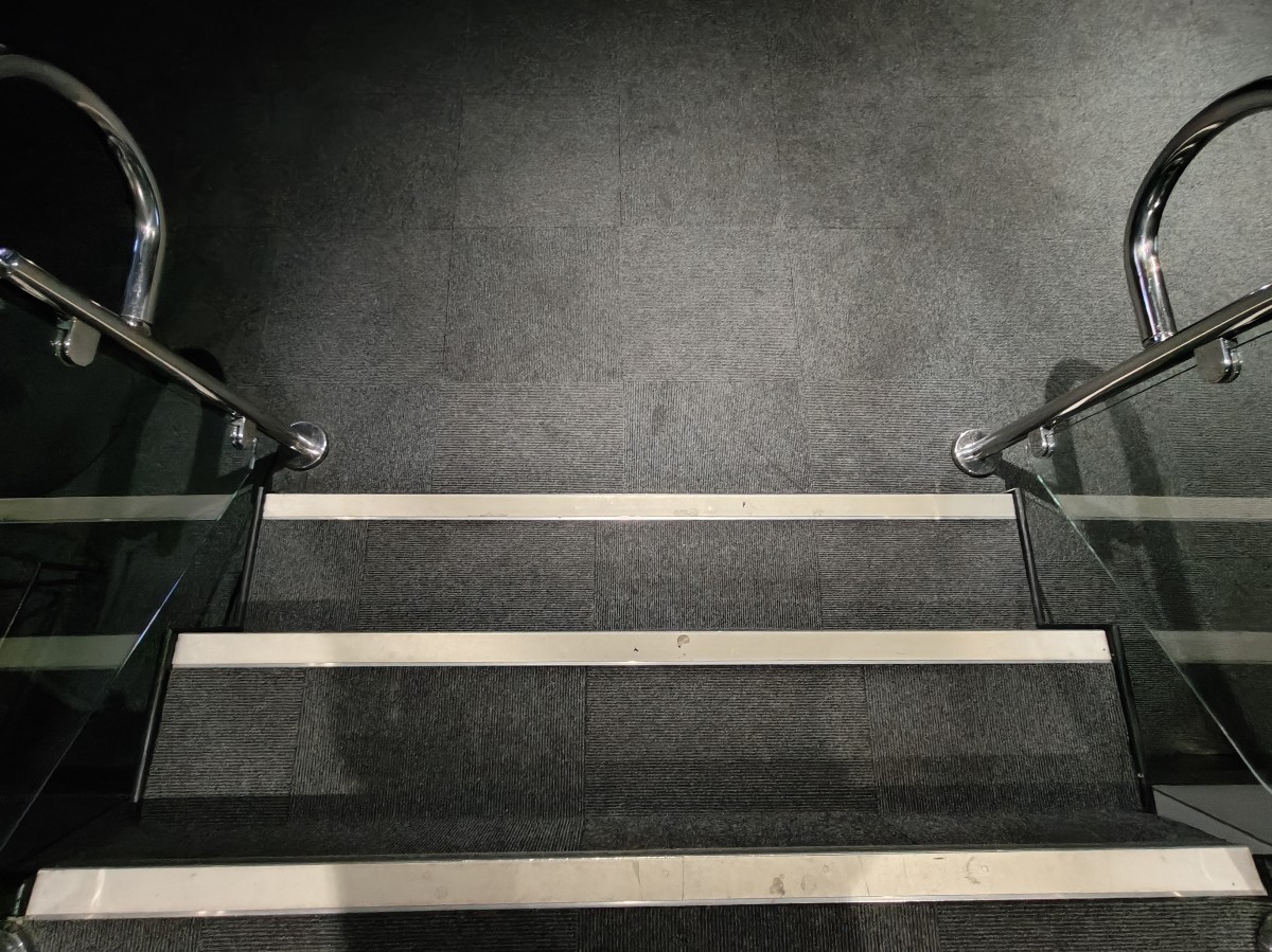 Close up of three steps down.