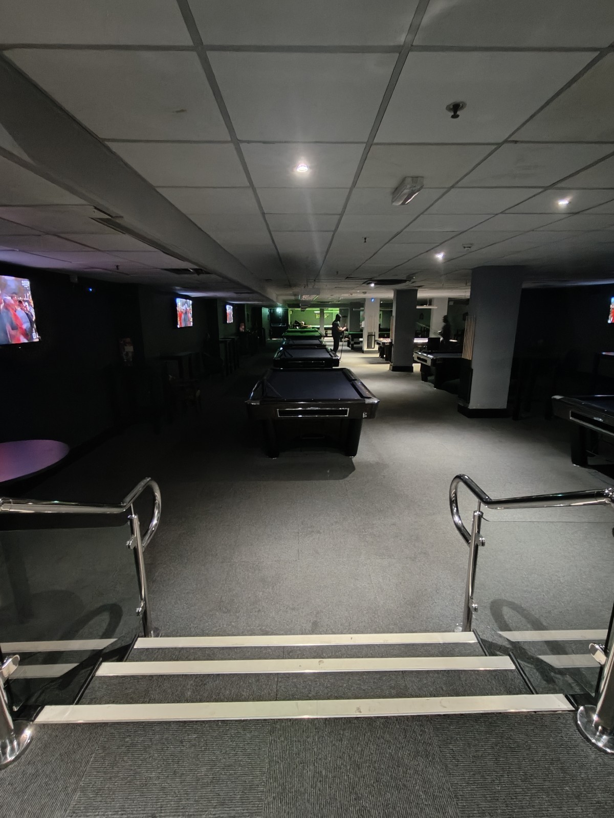 Indoor - Back space