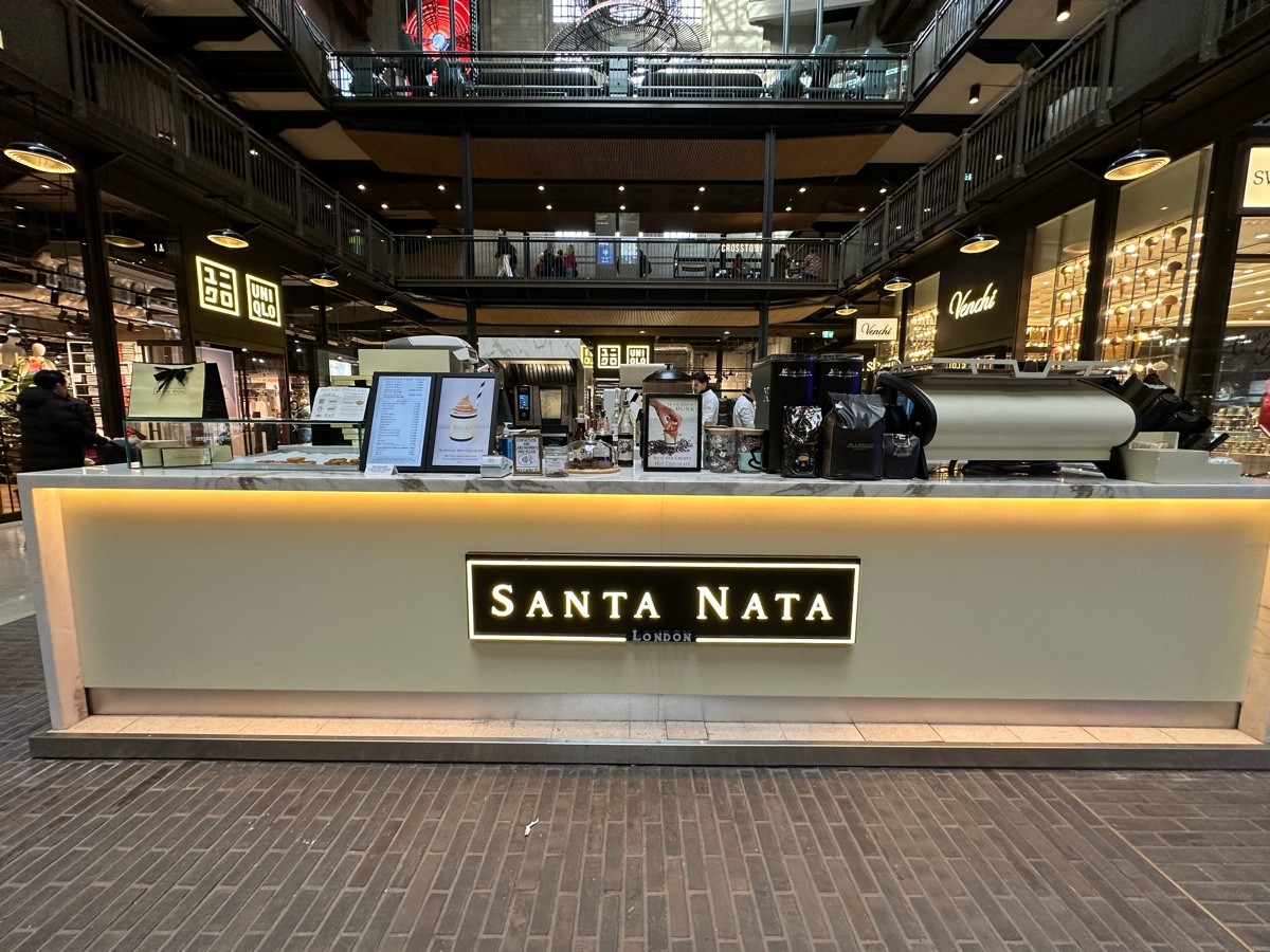 Indoor – Front space