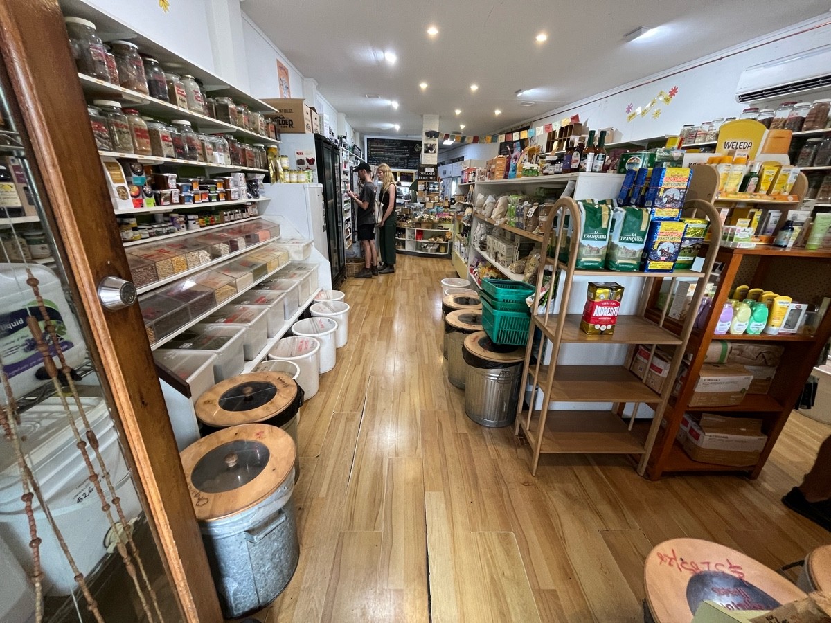 Indoor – Front space