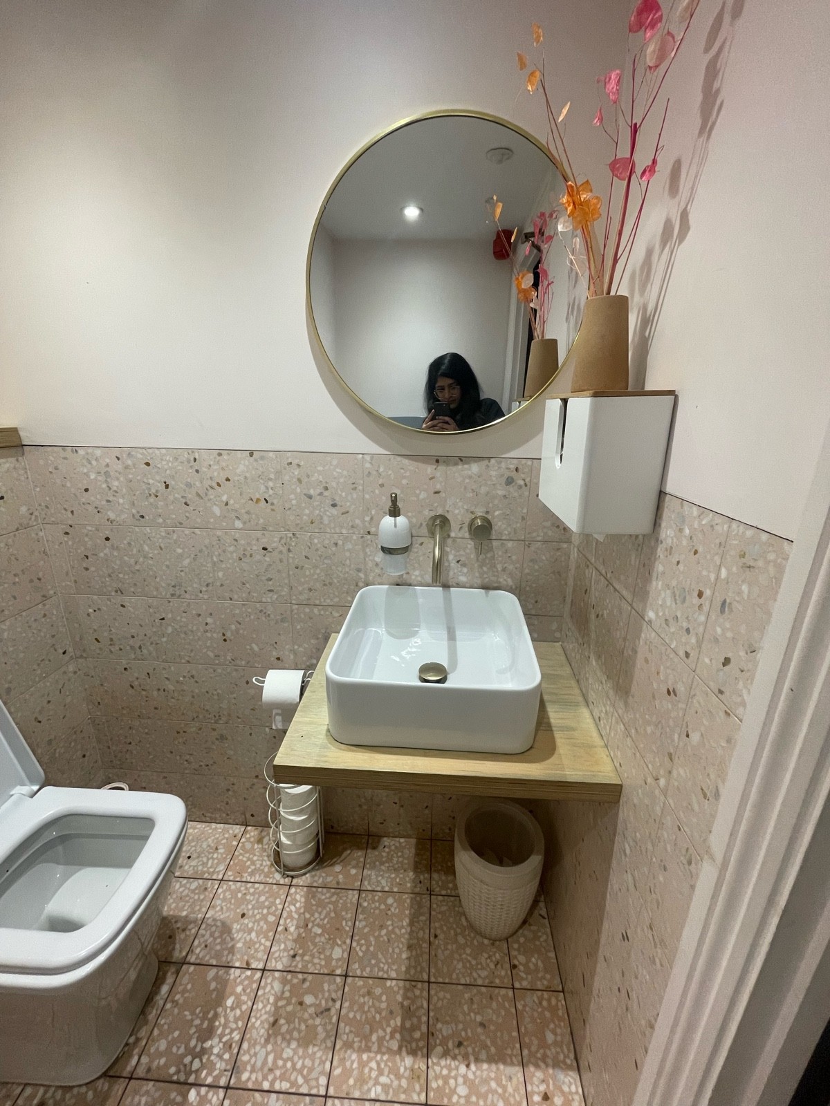 From door facing right. Sink at back wall.