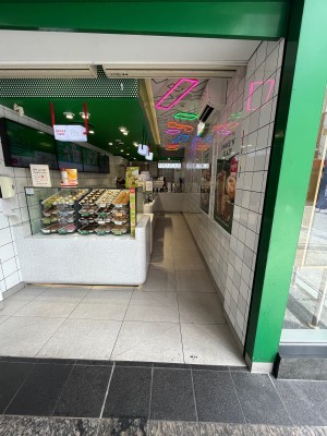 Open archway to venue.