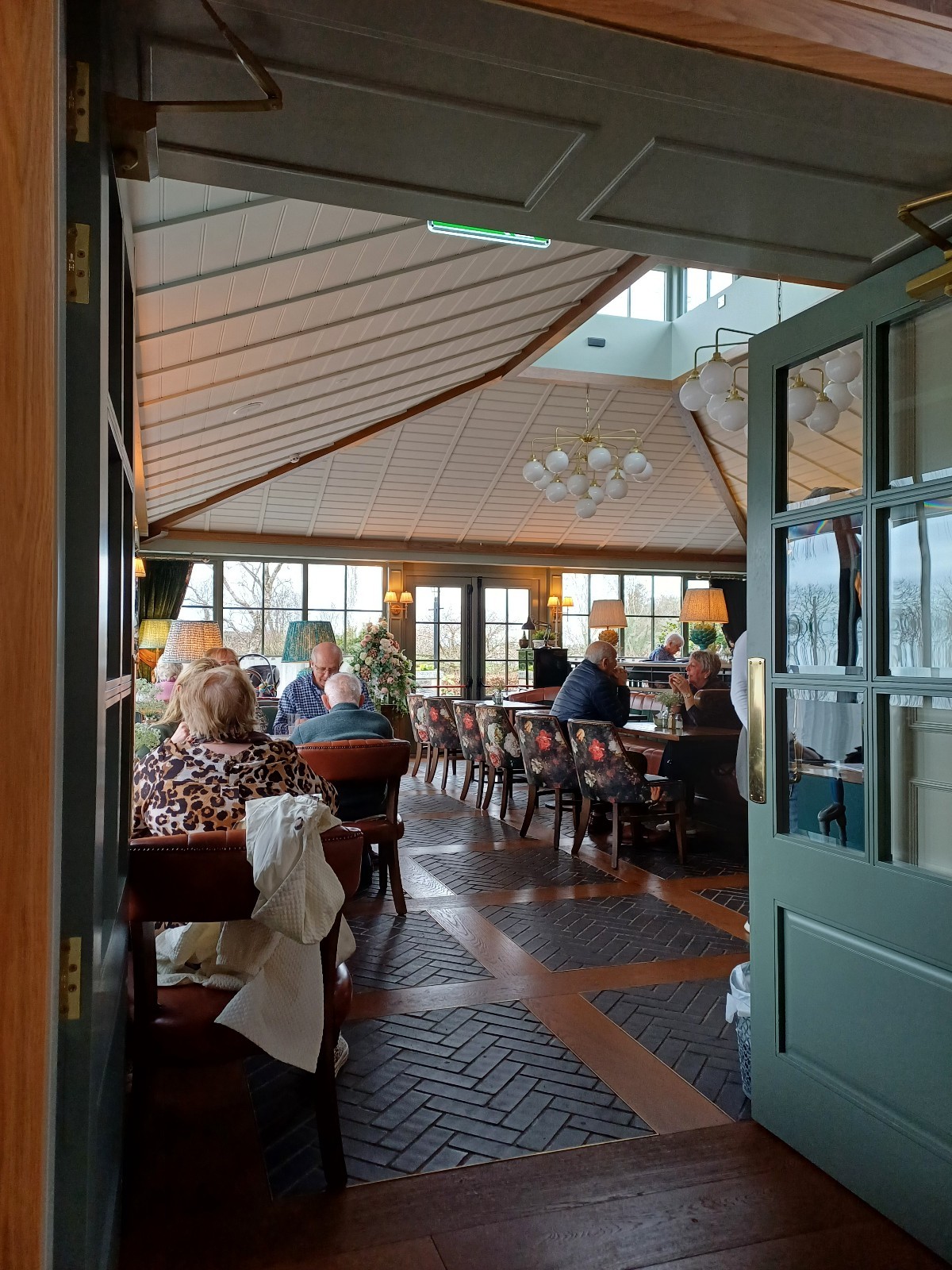 Additional dining area