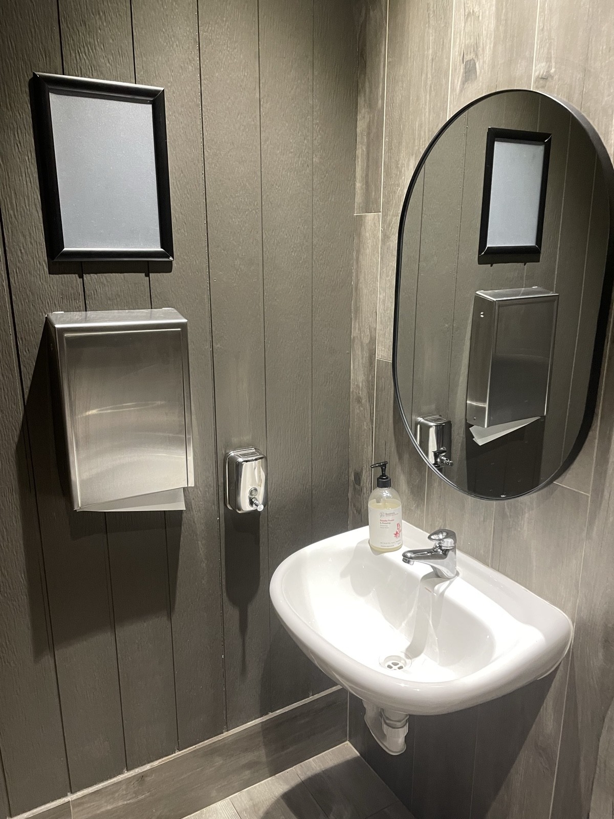 Handwash basin