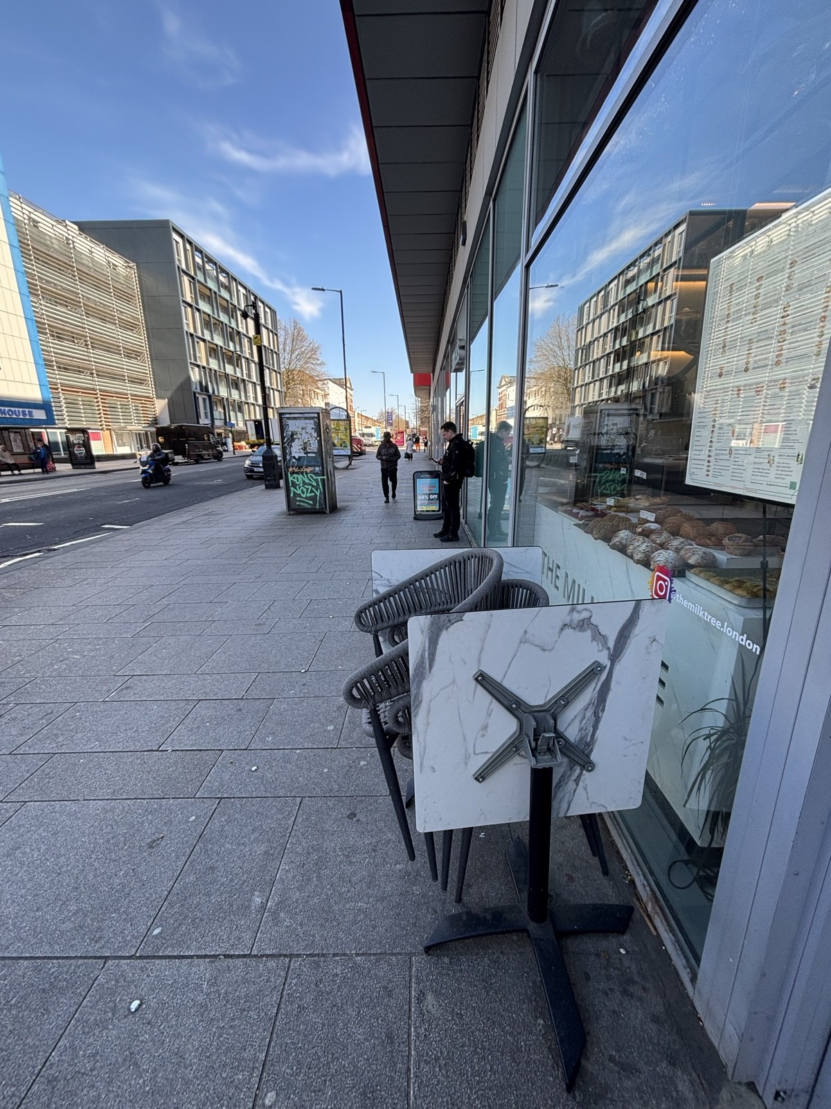 Outdoor – Front or street space