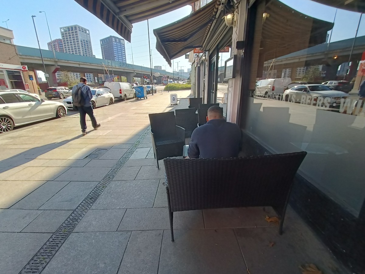 Outdoor – Front or street space