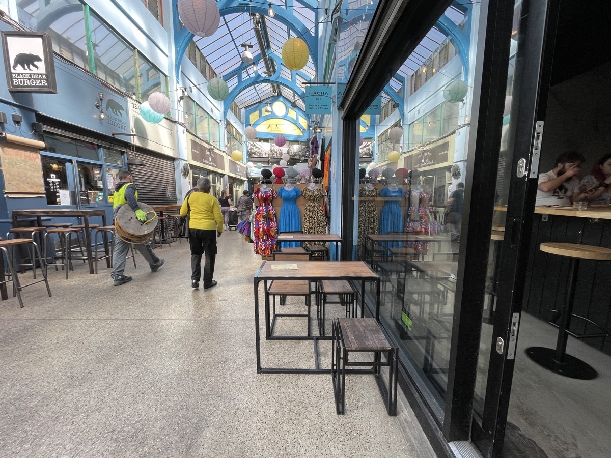 Outdoor – Front or street space