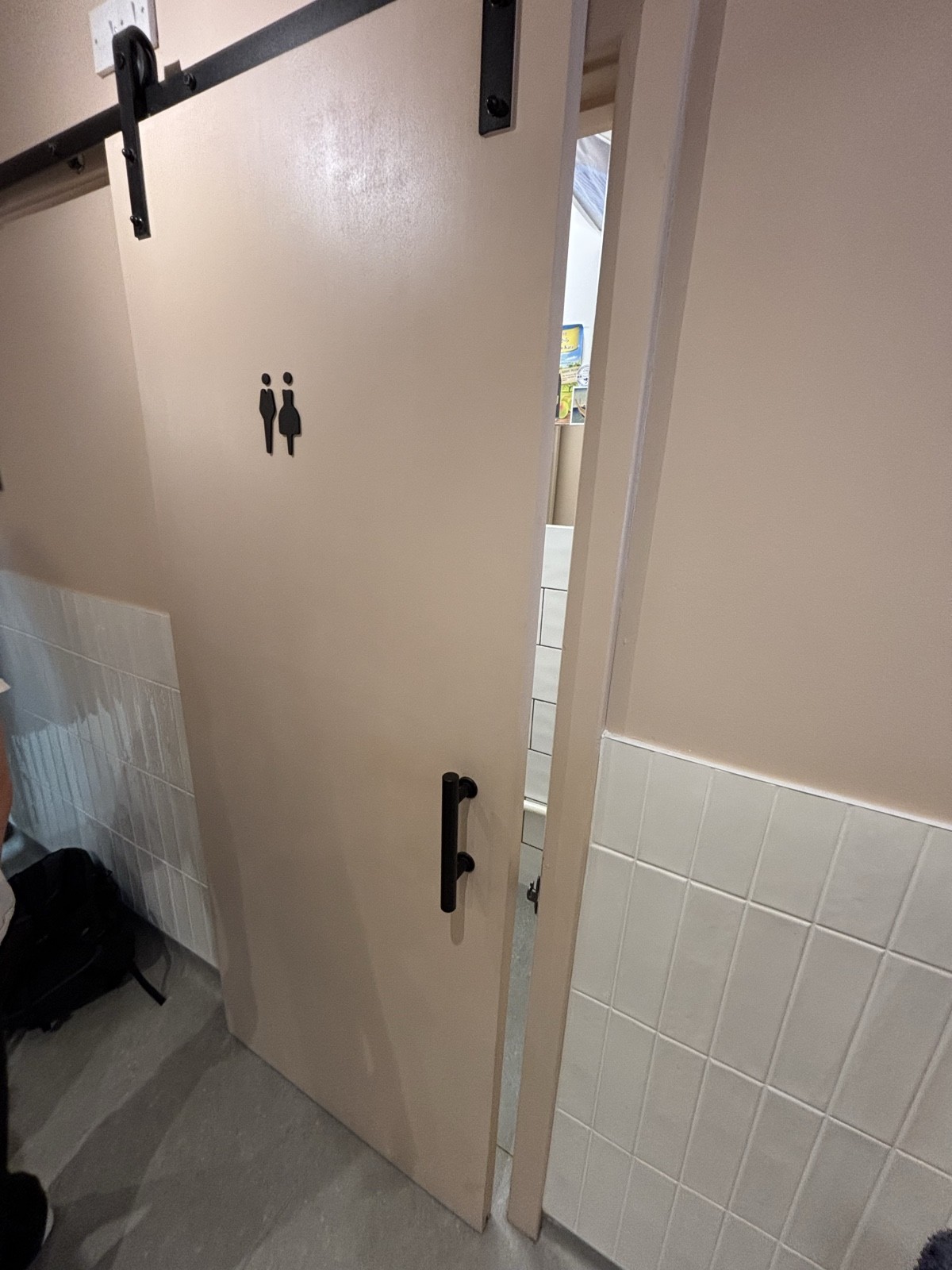Non wheelchair-accessible bathroom
