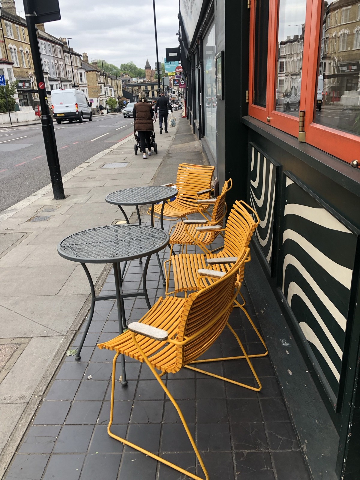 Outdoor – Front or street space