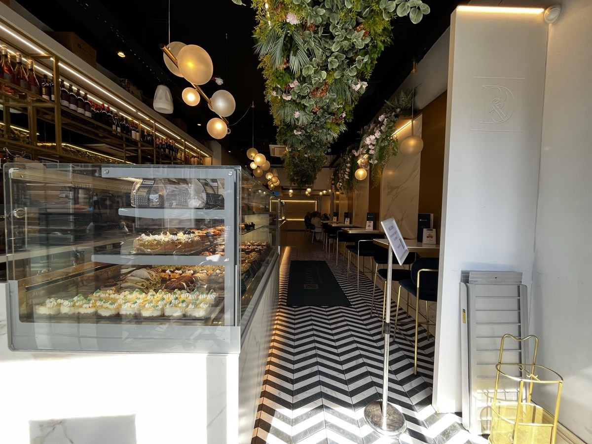 Indoor – Front space