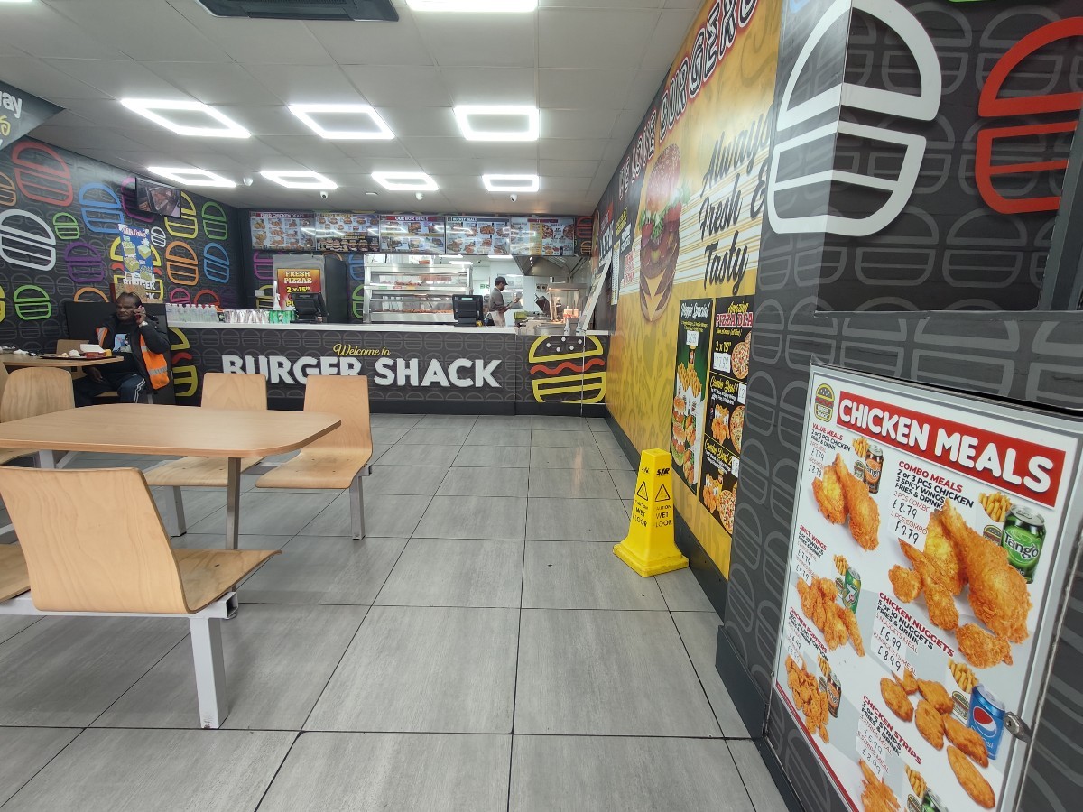 Indoor – Front space