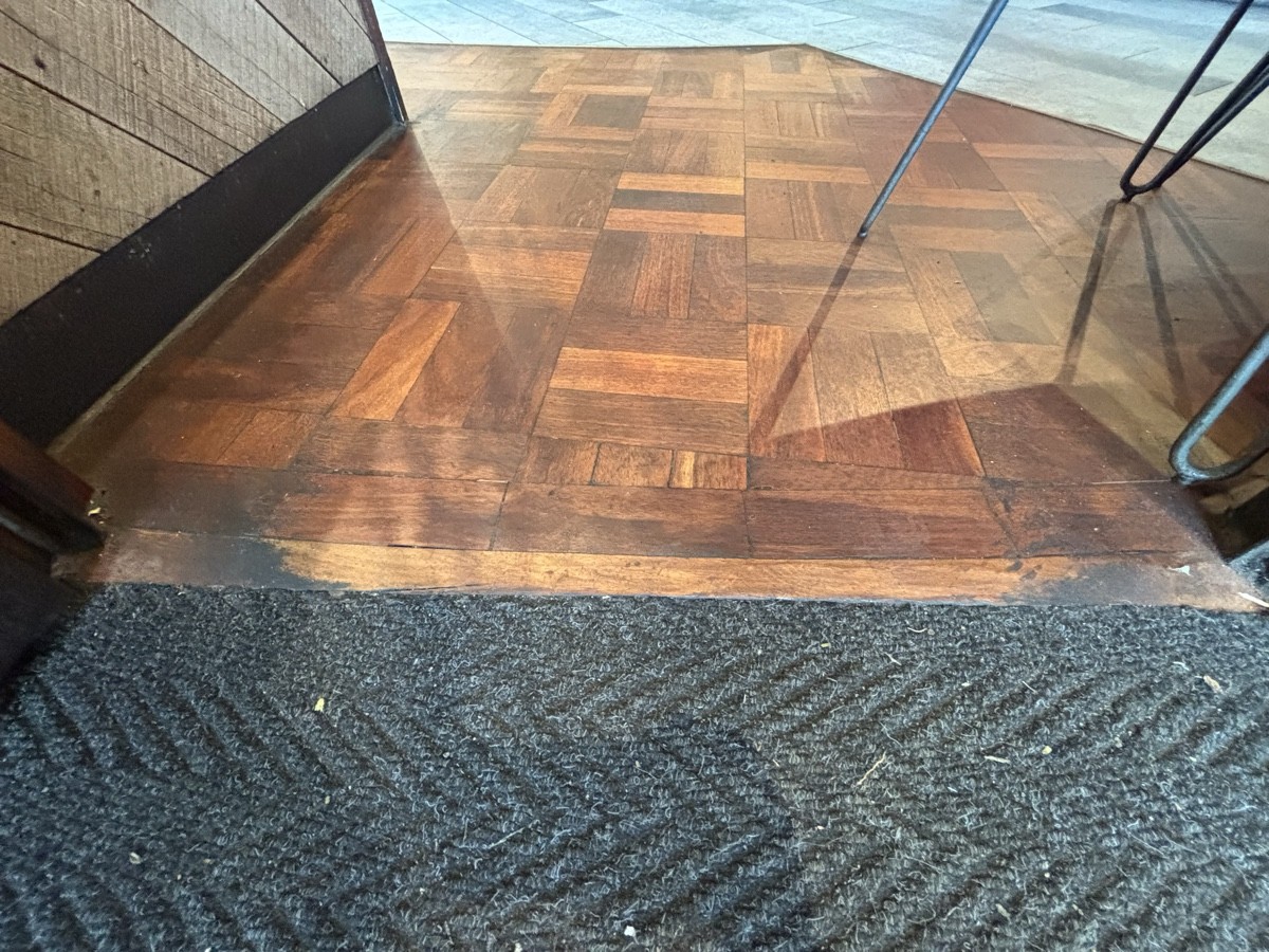 Small bump at foot of door.