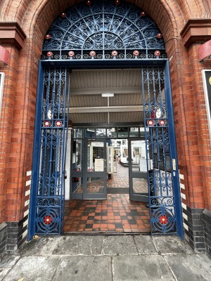 Preceding blue gates ahead. Slide gates from centre to open.