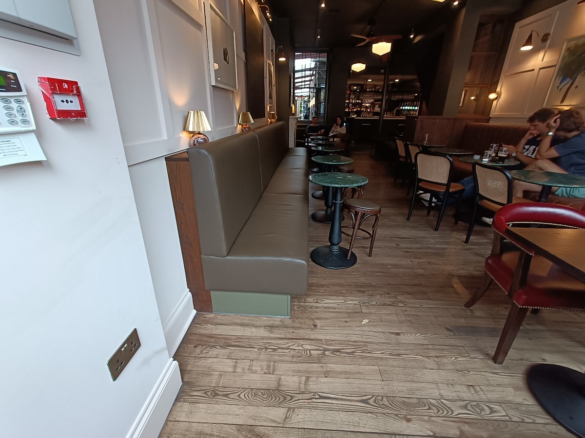 Indoor – Front space