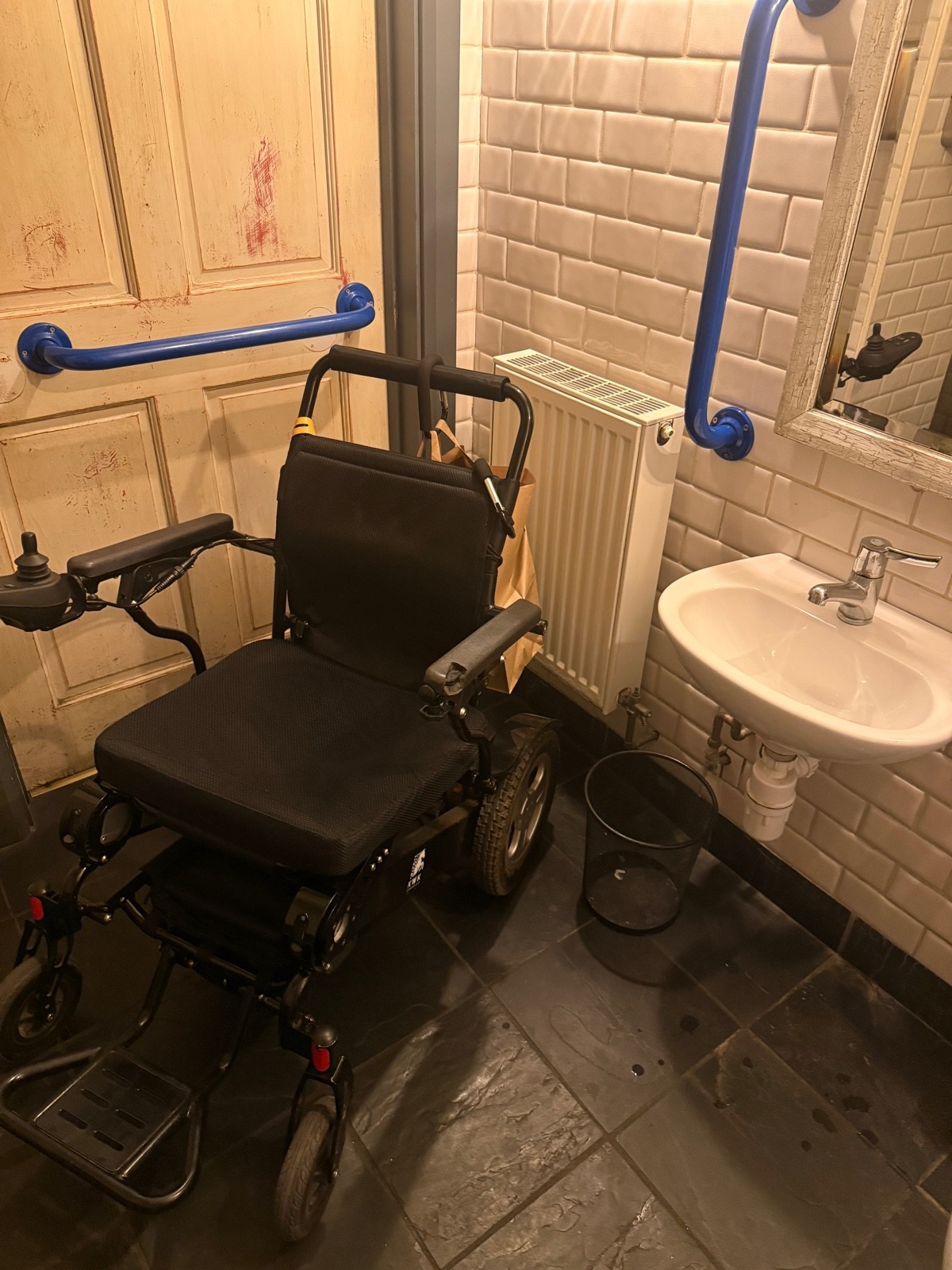 Space for wheelchair to fully get in, move around and get back out, clearance under the sink