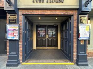 Photo of The Four Candles - JD Wetherspoon