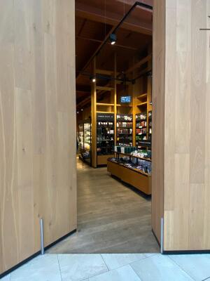 Wooden frame opening in front. Step free access.