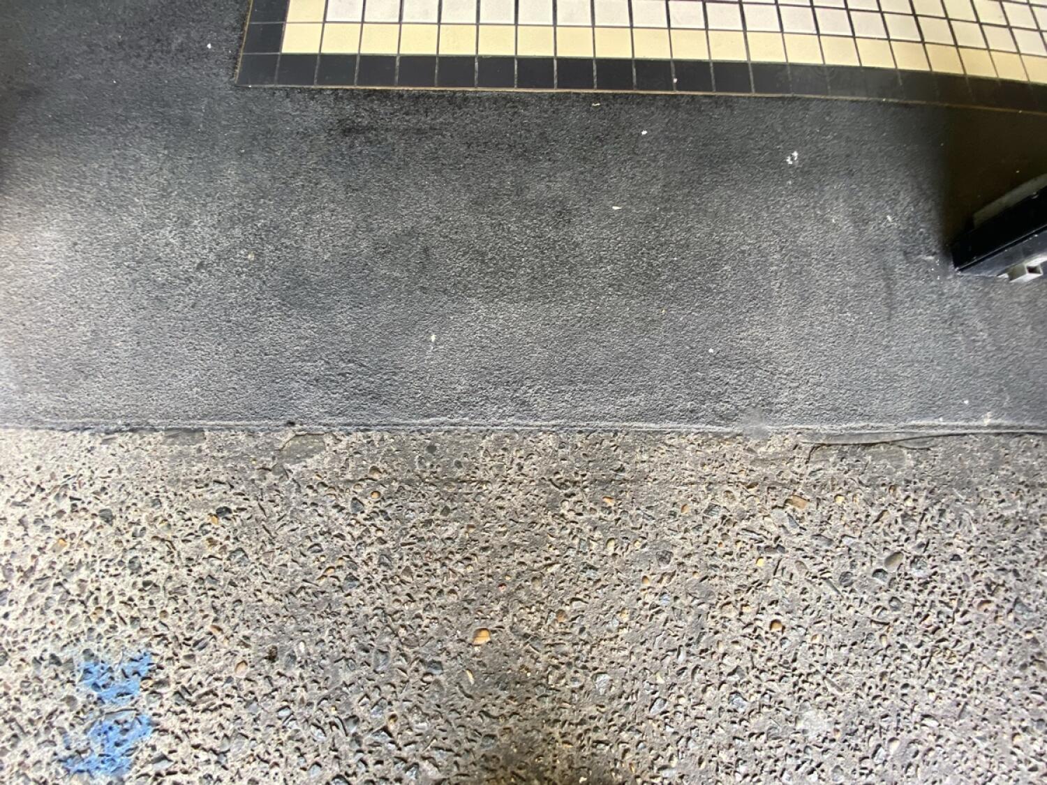 Small bump at foot of door.