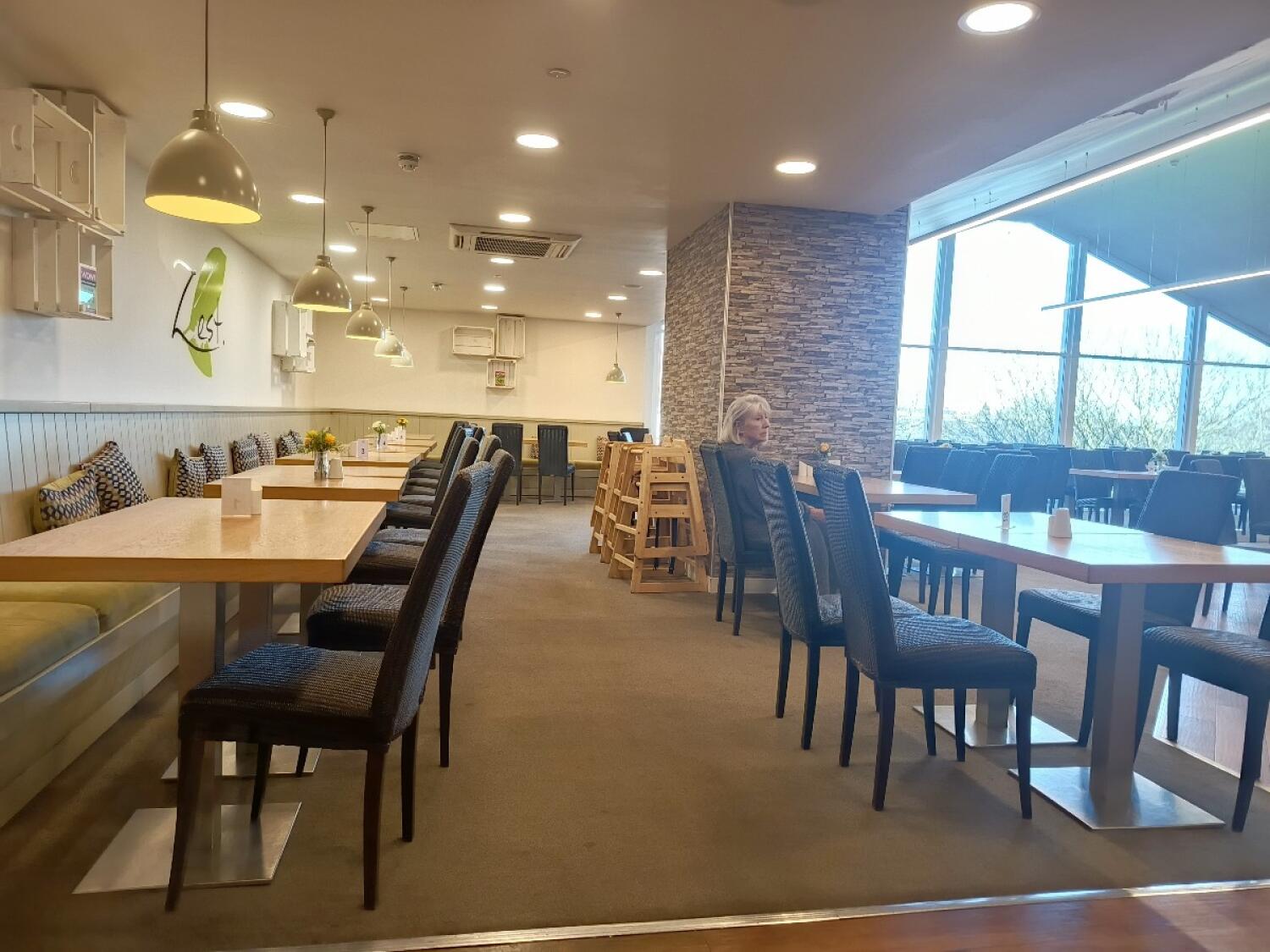 Indoor – Front space