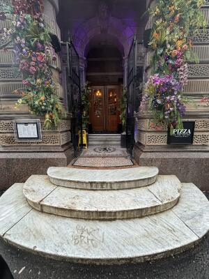 Steps ahead to venue entrance at back.