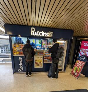 Photo of Puccinos Watford Junction