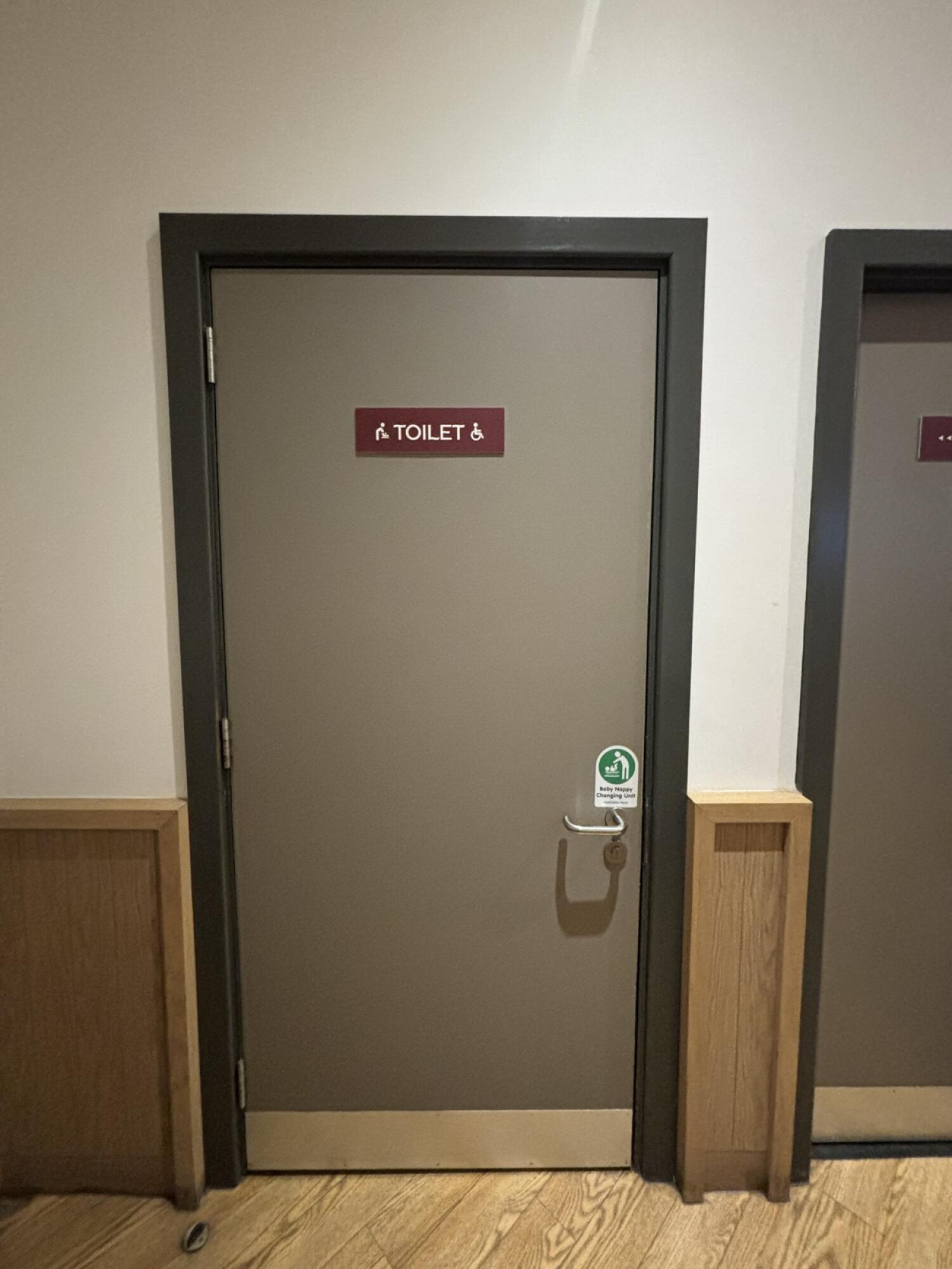 Wheelchair-accessible bathroom