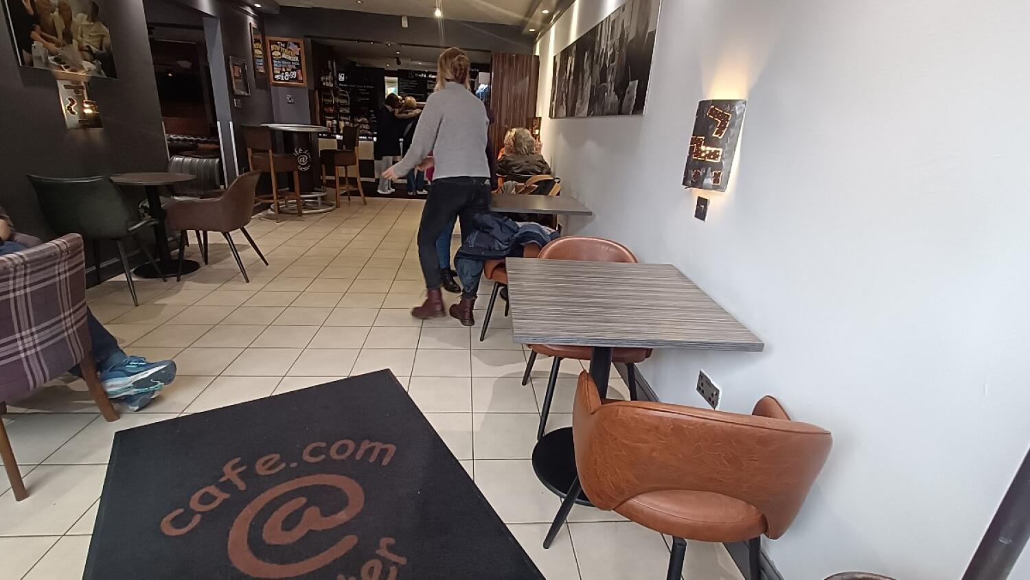 Indoor – Front space