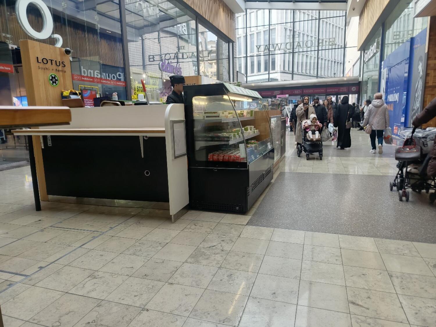 Indoor – Back or side space