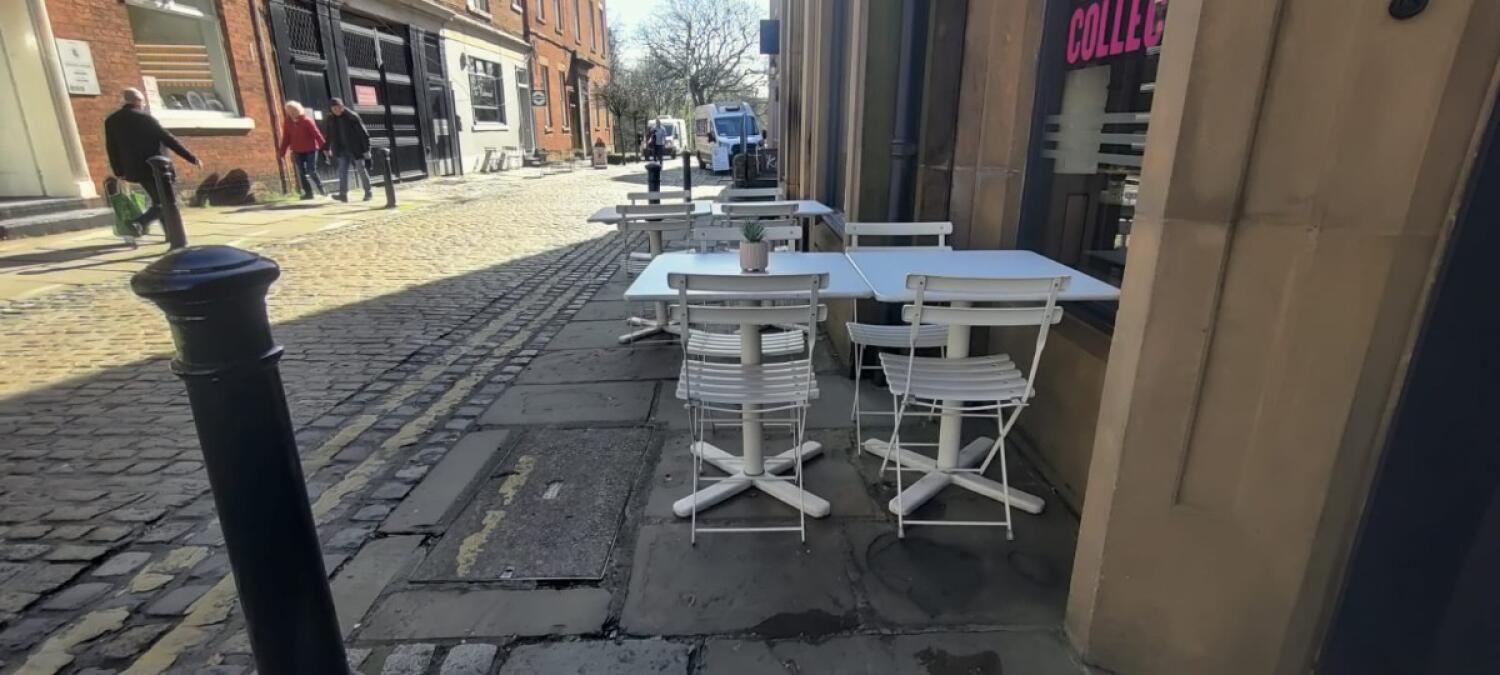 Outdoor – Front or street space