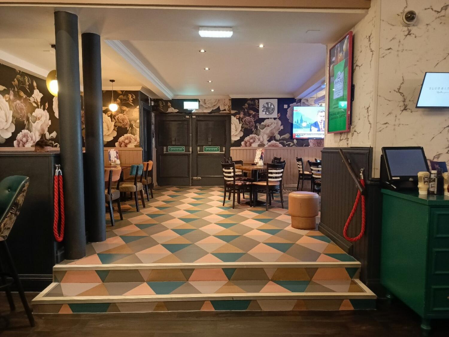 Indoor - Side space