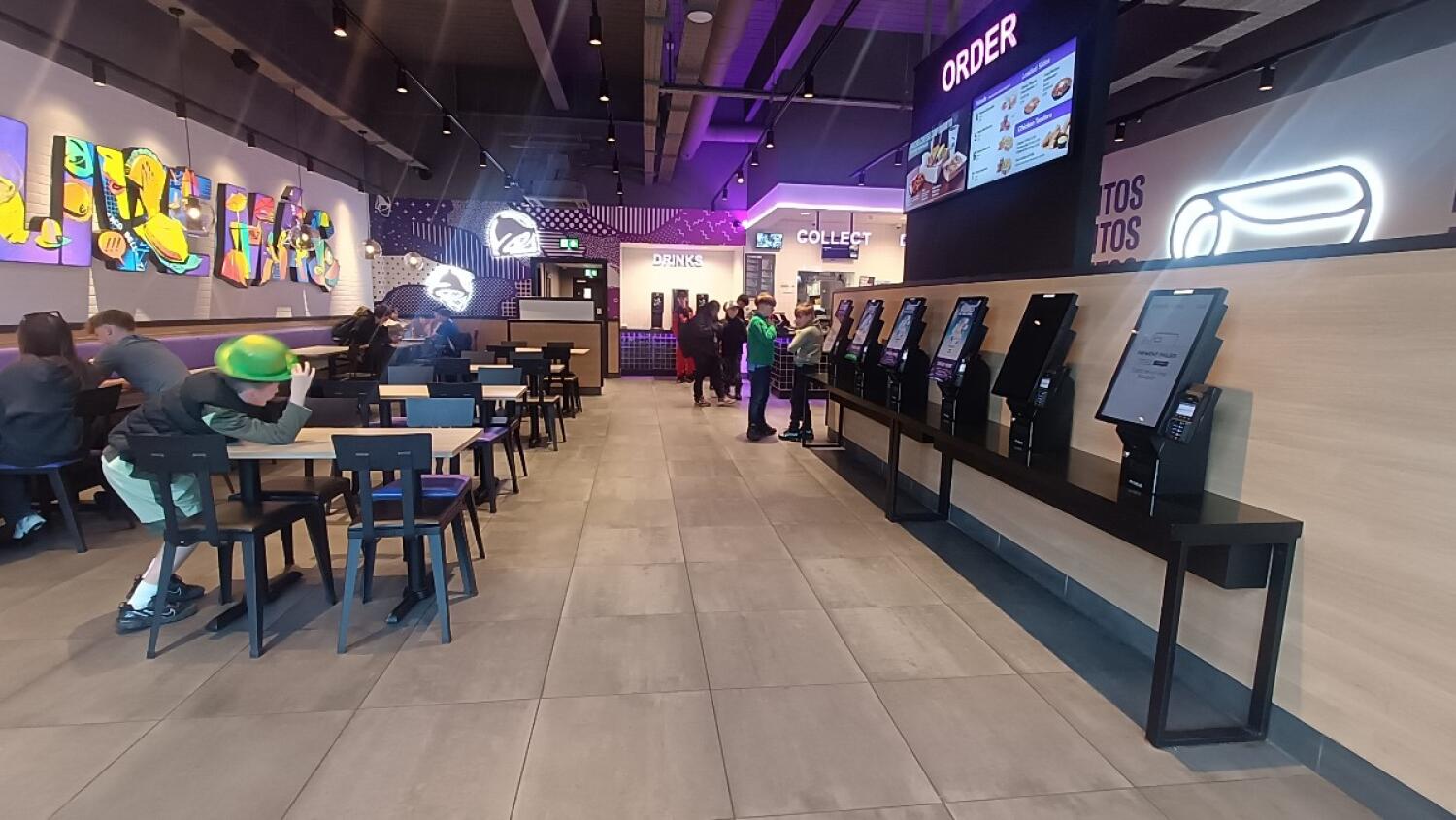 Indoor – Front space