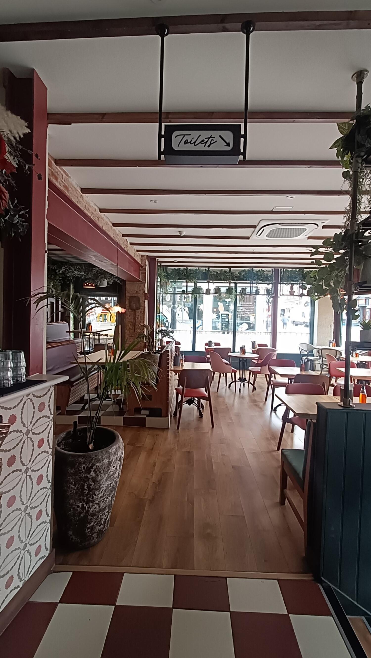 Indoor - Side space