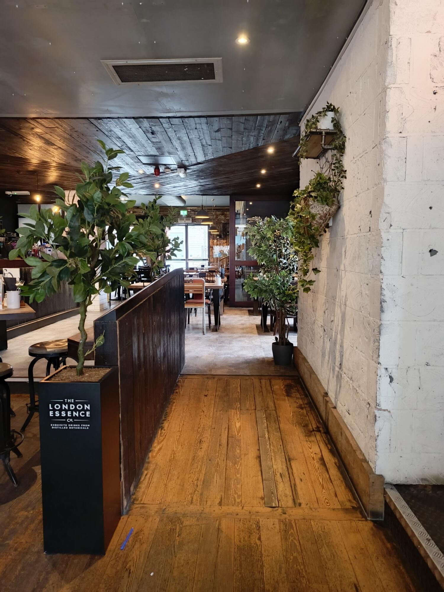 Indoor - Side space