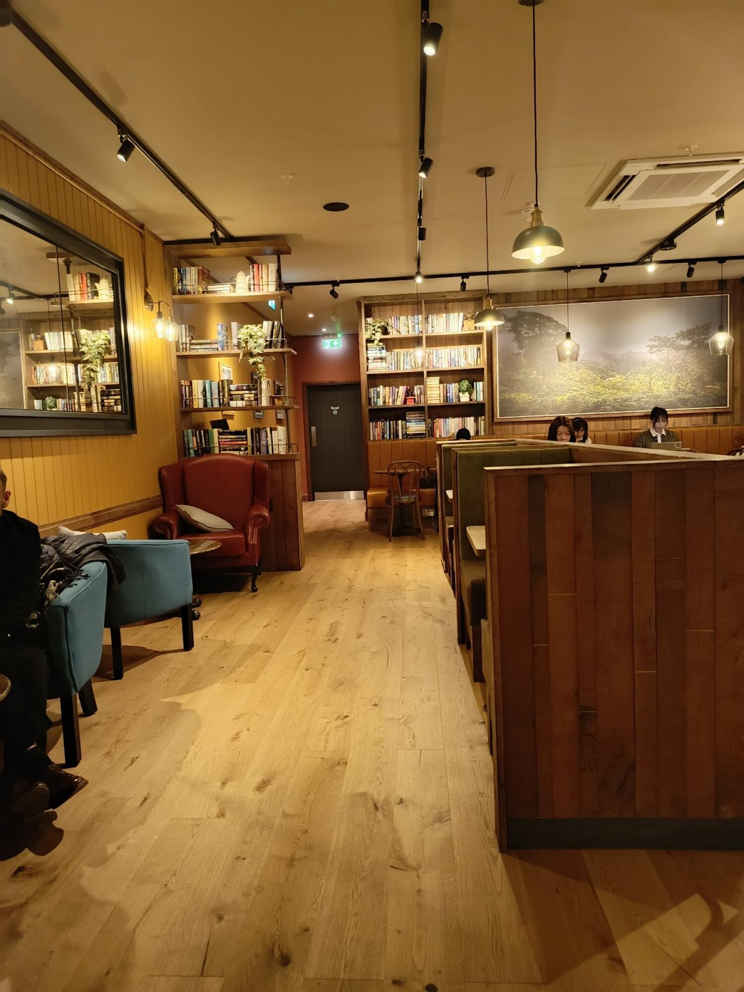Indoor - Back space