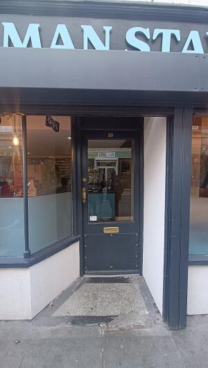 Open archway to entrance.