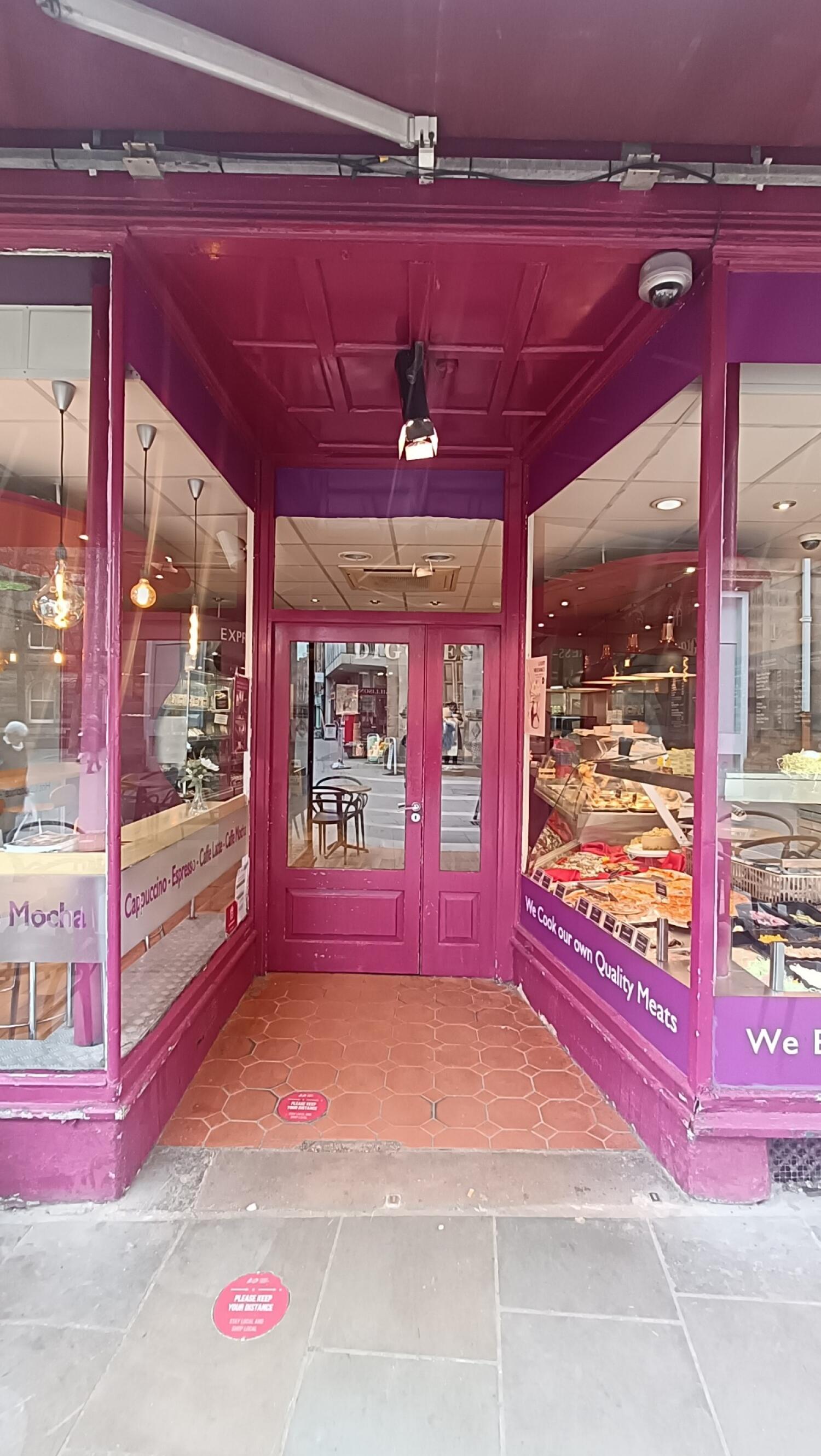 Diggle’s Café